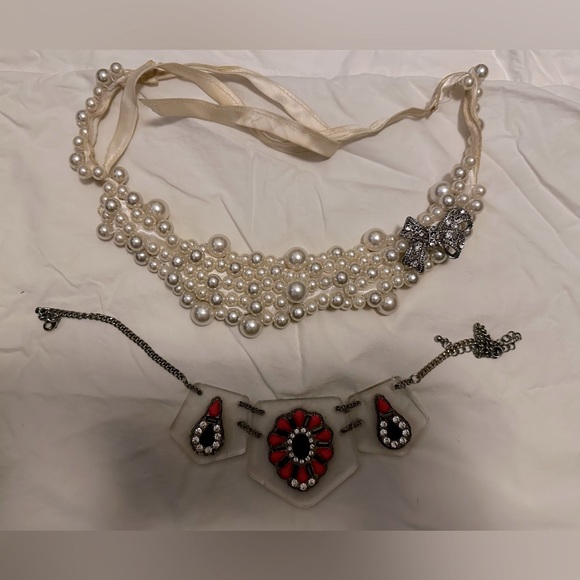 Shoebox full of costume jewelry - Picture 7 of 7